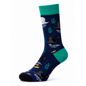Sock Wollah – Zwarte en witte Zwanen met Vissen op donkerblauw